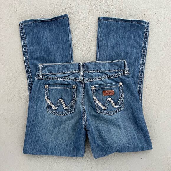Wrangler Mae Premium Patch Low Rise Boot Cut Jeans 7/8x32 - Picture 1 of 5